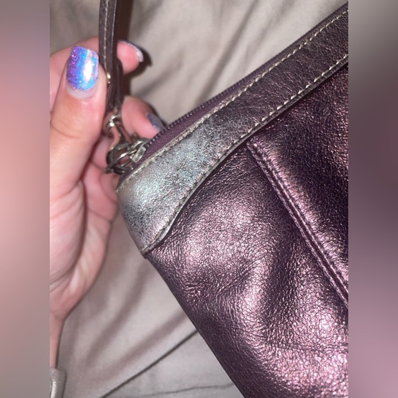 Coach wristlet - Picture 6 of 10